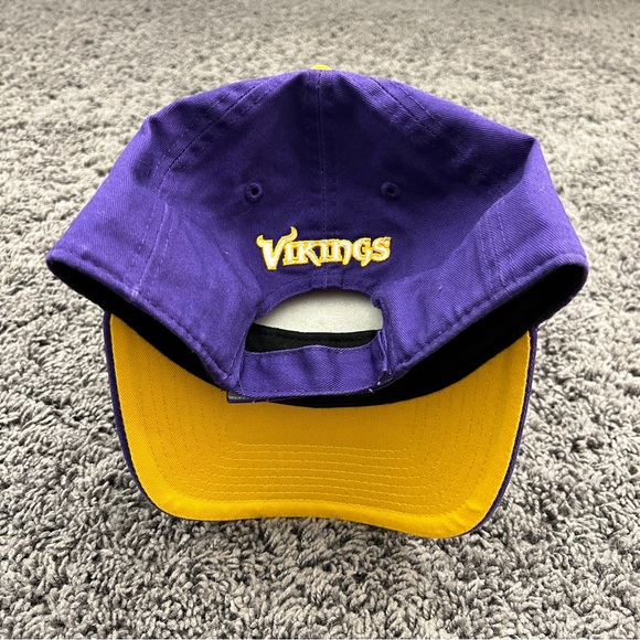 New Era 9Forty Hat Minnesota Vikings NFL Logo Women Adjustable Purple Hook Loop - Picture 7 of 8